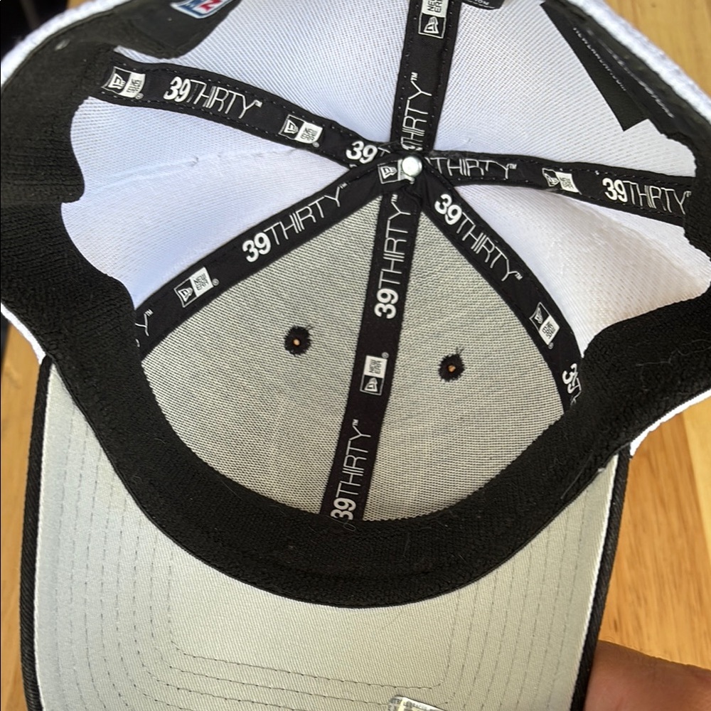 Raiders Black and White Cap - Picture 7 of 8